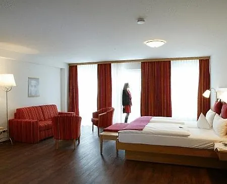 Krone Отель Nellingen
